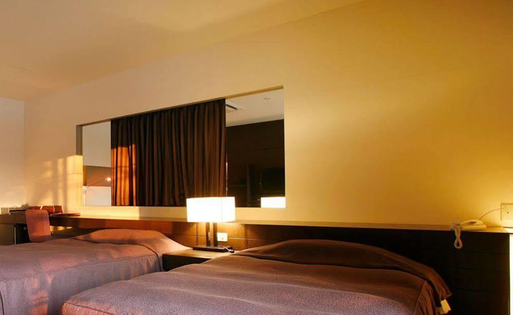 Ame No Hi To Yuyake-Adult Only Hotel Chitose  Exterior photo